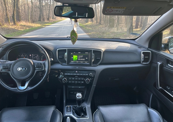 Kia Sportage cena 62250 przebieg: 183500, rok produkcji 2016 z Jastrzębie-Zdrój małe 106